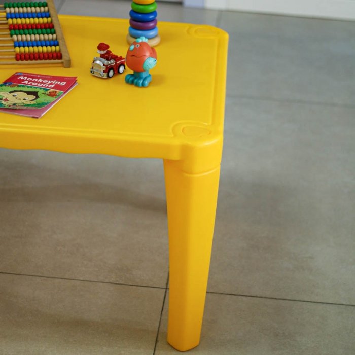 میز کودک مهر رنگ زرد مدل P/7006/ZA