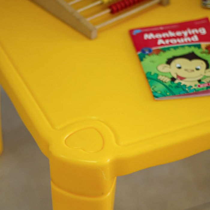 میز کودک مهر رنگ زرد مدل P/7006/ZA