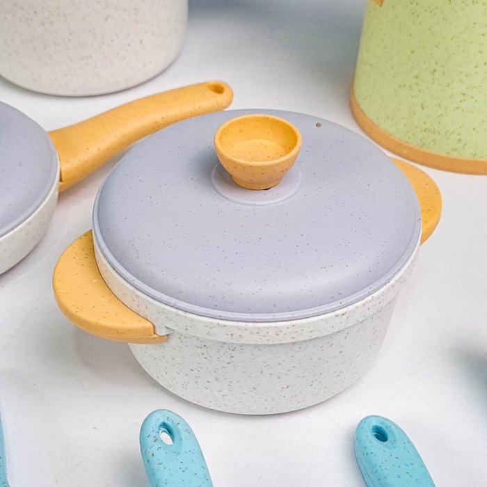 اسباب بازی ست ظروف آشپزخانه سبز کد HG973