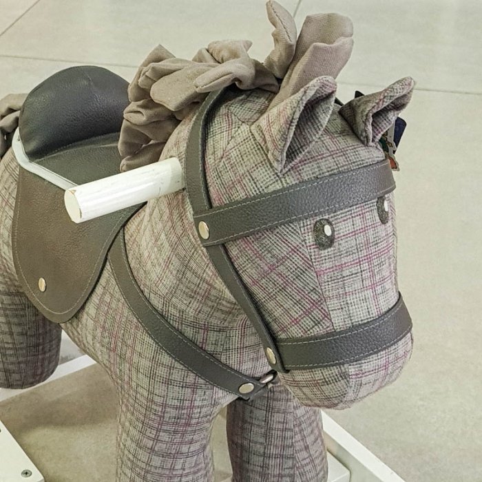 راکر اسب چوبی رنگ طوسی کد AF300215