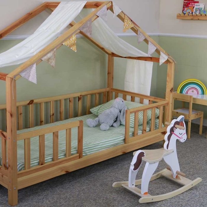 تخت خواب کودک چوبی مدل کلبه کد 6188072