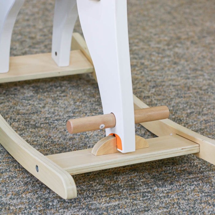 راکر  اسب چوبی رنگ سفید کد BL21150