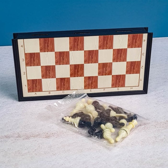 اسباب بازی شطرنج جیبی مگنتی کد 8408