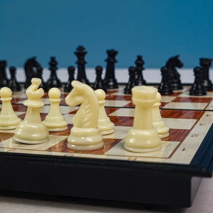 اسباب بازی شطرنج جیبی مگنتی کد 8408