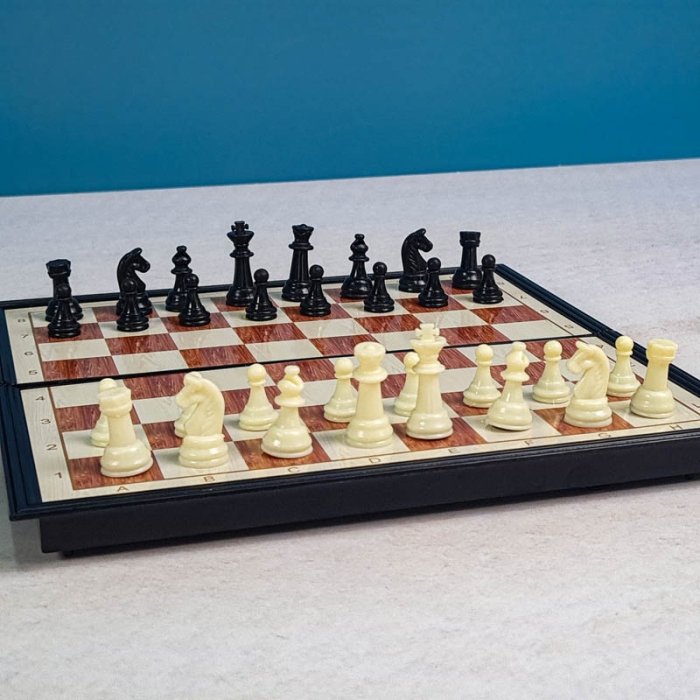 اسباب بازی شطرنج جیبی مگنتی کد 8408