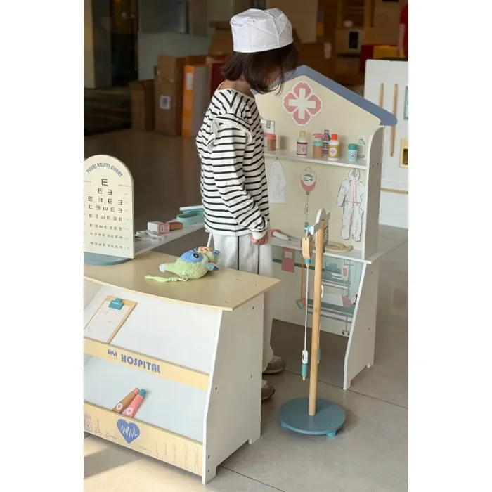 اسباب بازی مشاغل بیمارستان چوبی کد MSN21003