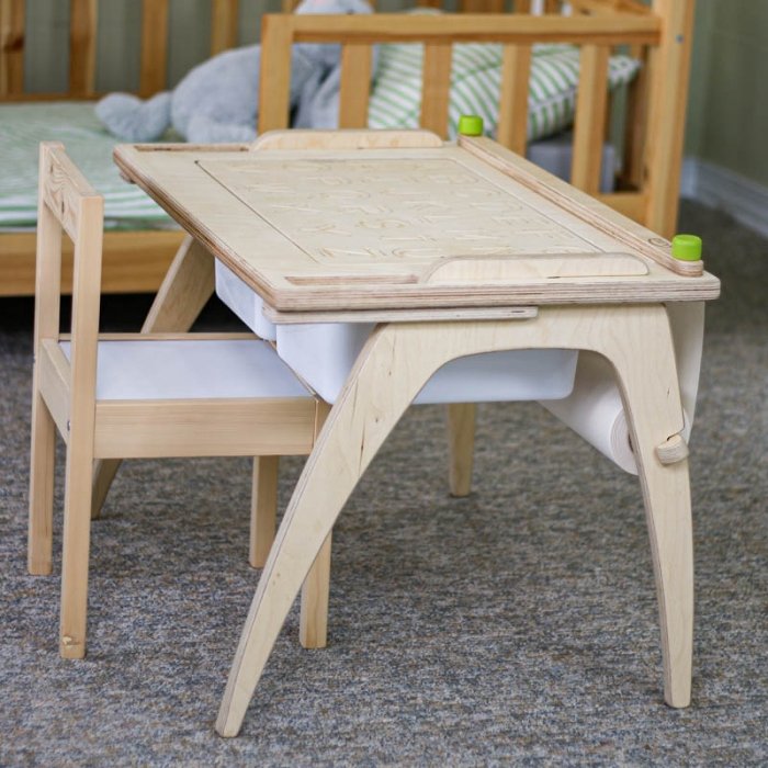 میز کودک مونته سوری به همراه رول کاغذ کد 30605559