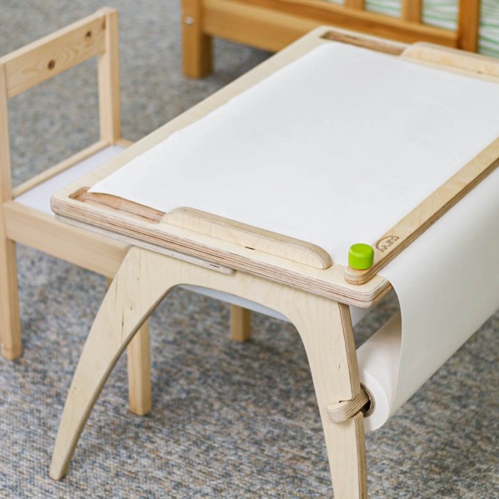 میز کودک مونته سوری به همراه رول کاغذ کد 30605559
