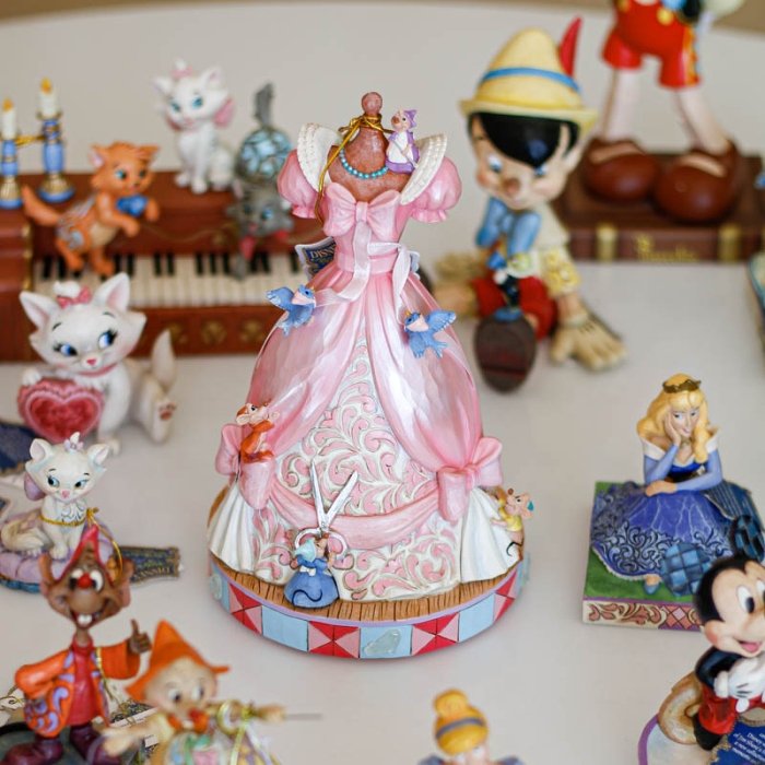 فیگور دیزنی پینوکیو Pinocchio and Jiminy Cricket Sitting کد 6011934