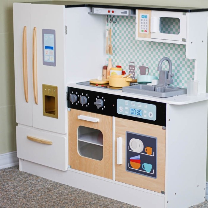 آشپزخانه چوبی کودک فول آپشن به همراه یخچال سایز بزرگ کد BL21159