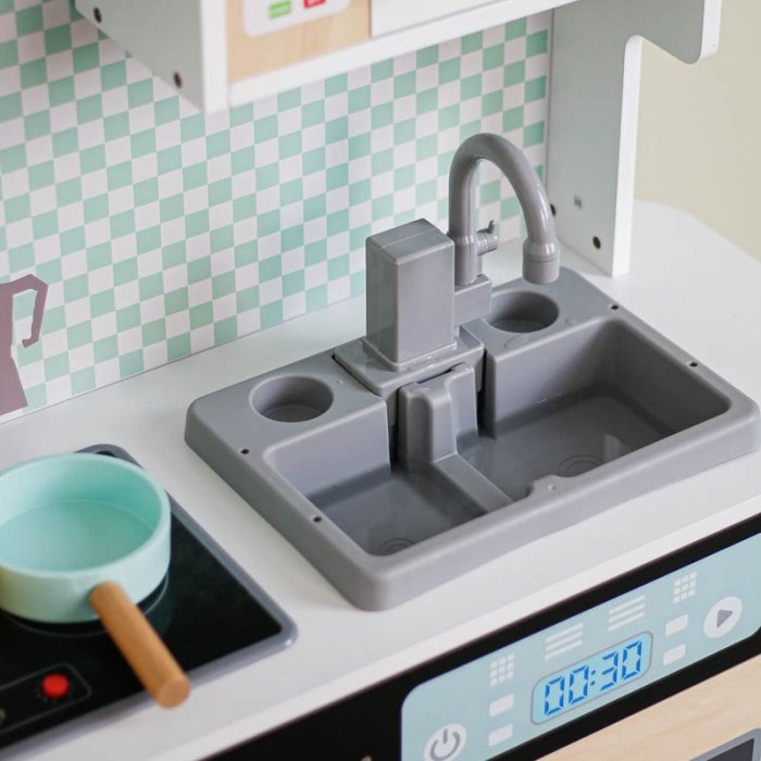 آشپزخانه چوبی کودک فول آپشن به همراه یخچال سایز بزرگ کد BL21159