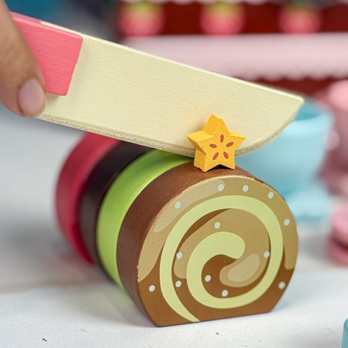 اسباب بازی ست عصرانه خوری چوبی کد KBQ2020019