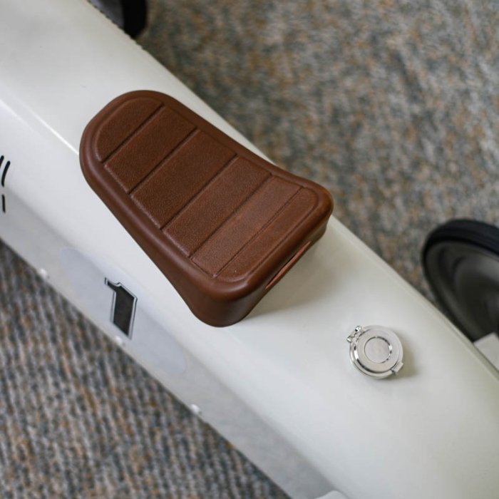 ماشین پایی فلزی کودک رنگ سفید کد P/ZY614585/SE