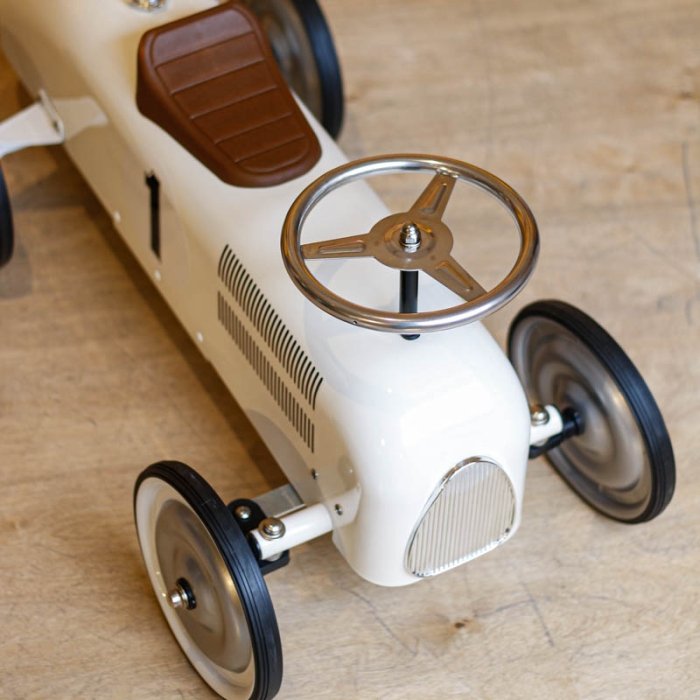 ماشین پایی فلزی کودک رنگ سفید کد P/ZY614585/SE