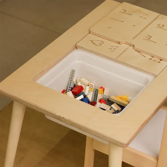 میز کودک چوبی با دو باکس بزرگ سفید مدل P/5556/C