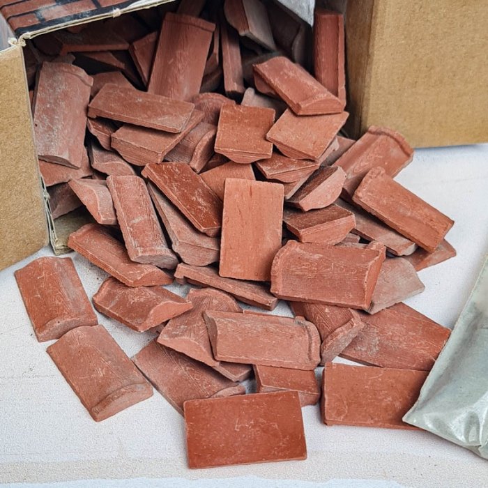 سفال بام نیم گرد فله ای 200 قطعه ای اشل قرمز ESHEL کد 092049