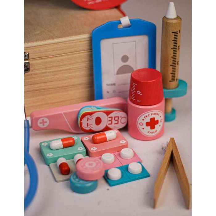 اسباب بازی کیف پزشکی چوبی کد JHTOY352
