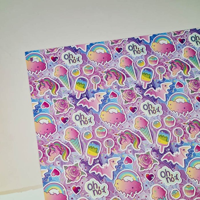 کاغذ کادو یک رو طرح  اسب یونیکورن کد P/700/A