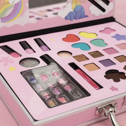 ست لوازم آرایشی کودک چمدانی کد 2060B