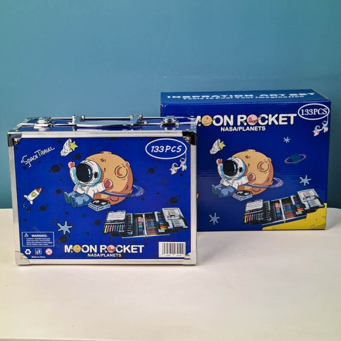 ست نقاشی چمدانی 133 تکه طرح فضانورد کد P/430199/A