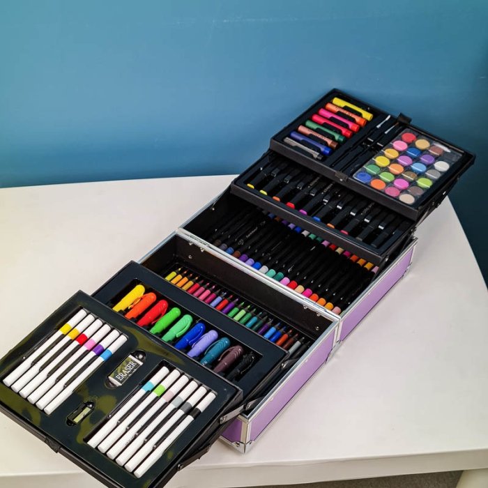 ست نقاشی چمدانی 133 تکه طرح یونیکورن کد P/430199/B