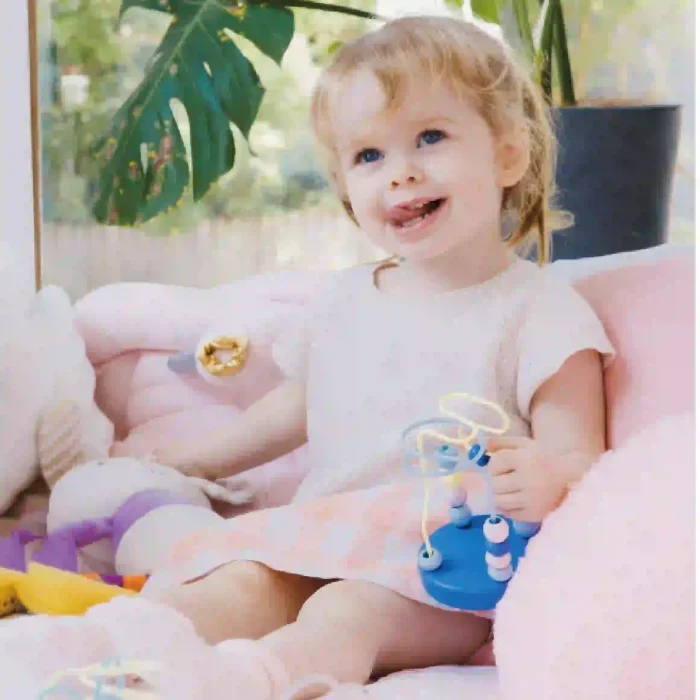 اسباب بازی میله و مهره‌ی چوبی کلاسیک ورلد Mini Beads Coaster Classic World کد 54143