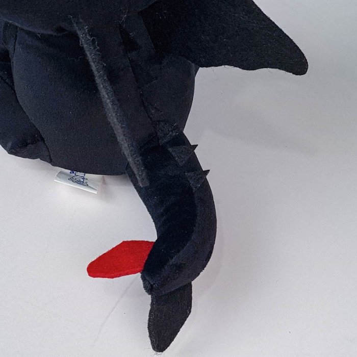 عروسک پولیشی اژدها بی دندان کد AF100359