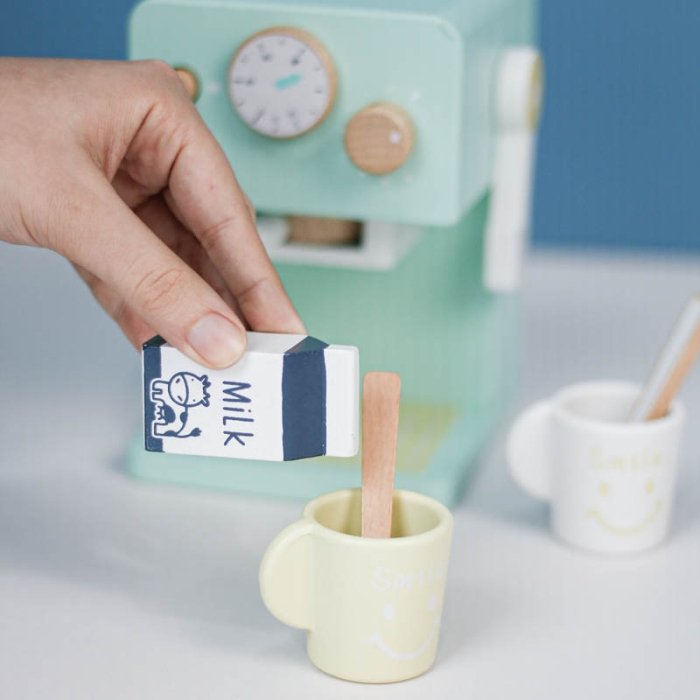 اسباب بازی قهوه ساز چوبی کلاسیک ورلد classic world  Coffee Maker کد 50560