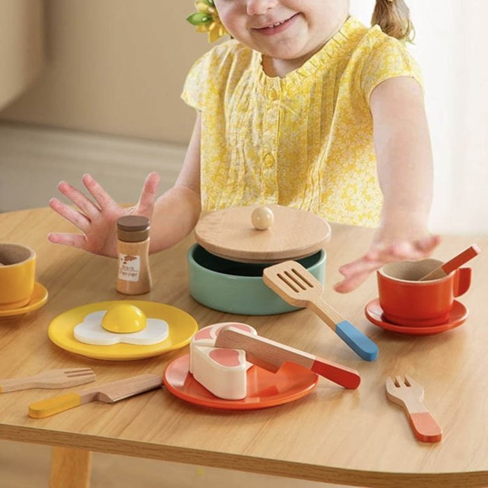 اسباب بازی لوازم آشپزخانه چوبی با لوازم کد TB2325080042