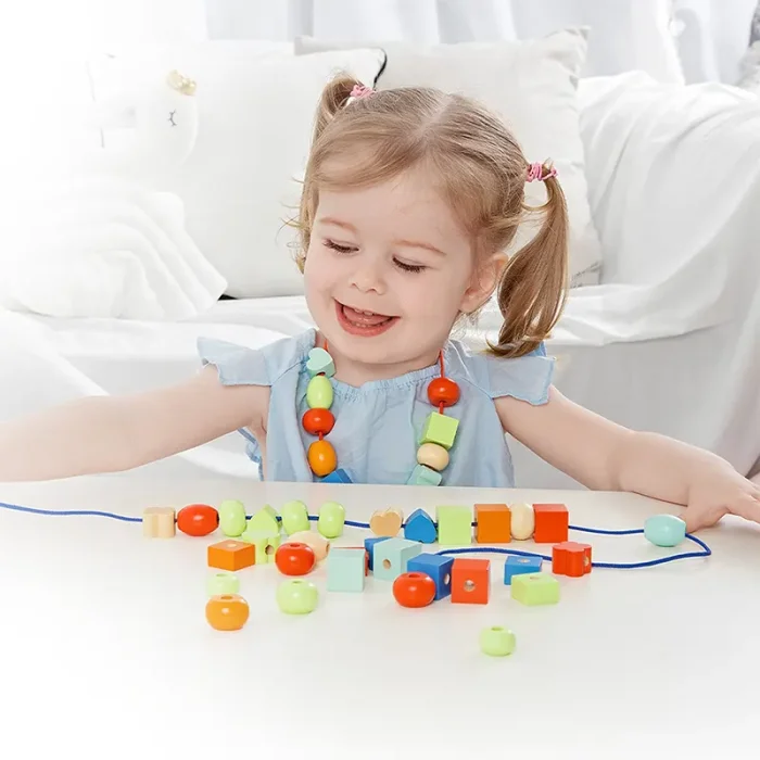 اسباب بازی چوبی نخ و مهره کلاسیک ورلد classic world Lacing Beads کد 53818