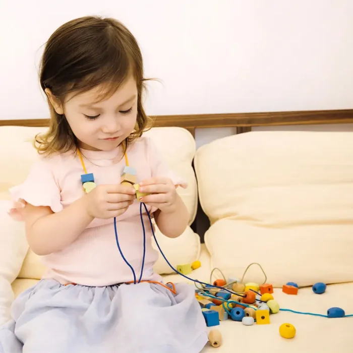 اسباب بازی چوبی نخ و مهره کلاسیک ورلد classic world Lacing Beads کد 53818