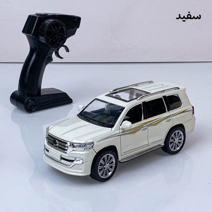 ماشین کنترلی لندکروز کد CZ123E