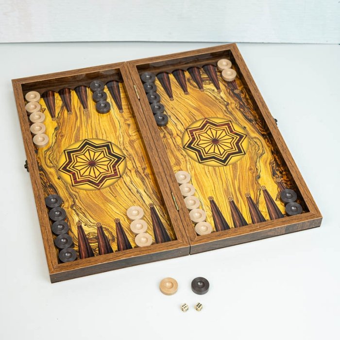 تخته نرد چوبی طرح نقوش سنتی کد 7823235