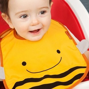 پیش بندکودک طرح زنبور skip hop