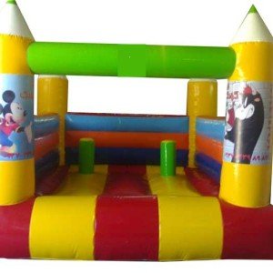 جامپینگ با دیواره بادی و مانع