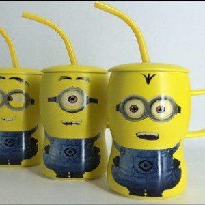 ماگ مینیون درب دار با نی