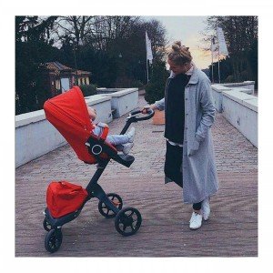 راحتی با  کالسکه 2017 stokke xplory رنگ red