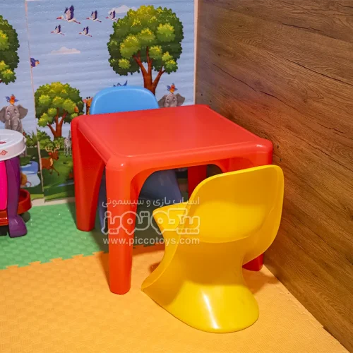میز کودک مربع استار رنگ قرمز مدل P/7004/GH