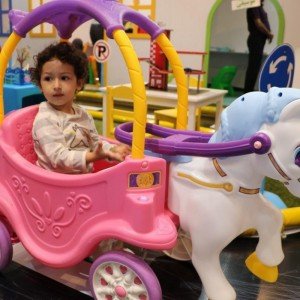 ماشین پایی دو کاره پرنسس 642326 Little Tikes Princess Horse & Carriage