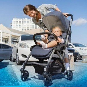 كالسكه کودک قرمز مكسی كوزی مدل لایکا laika vivid red maxi cosi كد 1232721110