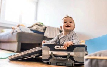 وسایل سفر برای کودک زیر 3 سال