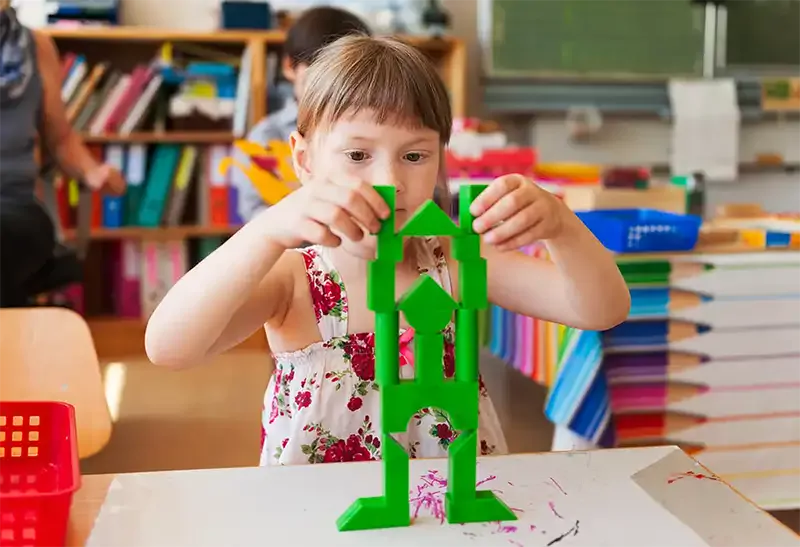 چگونه با کودک 5 ساله بازی کنیم