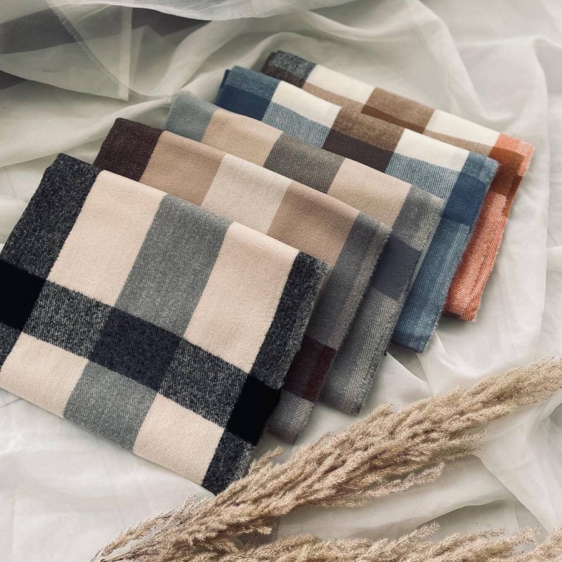 شال موهر چهارخونه A11