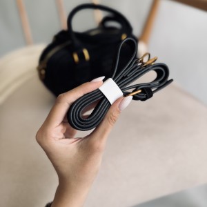 کیف ajo کد F62