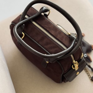 کیف miu miu کد F74