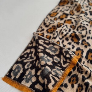 شال Roberto Cavalli کد C27