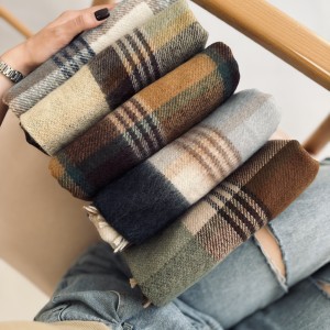 بیگ اسکارف کد F82