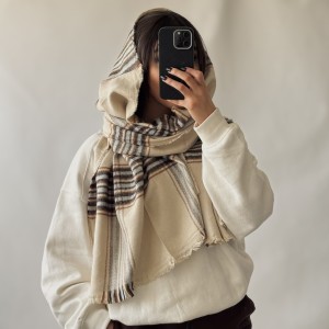 شال زارا کد F83