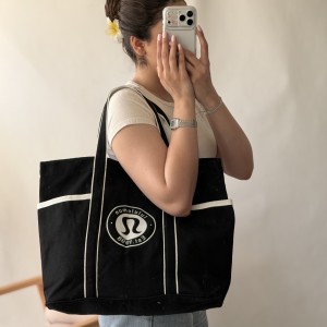 تُت بگ lululemon