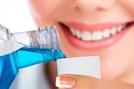 چگونه دهان‌شویه خانگی بسازیم؟